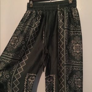 Green and black silk loose trousers